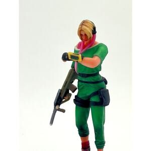 Rainbow Six Siege IQ Elite Figure w/ AUG A2 Rifle - Ubisoft Collectible -M12